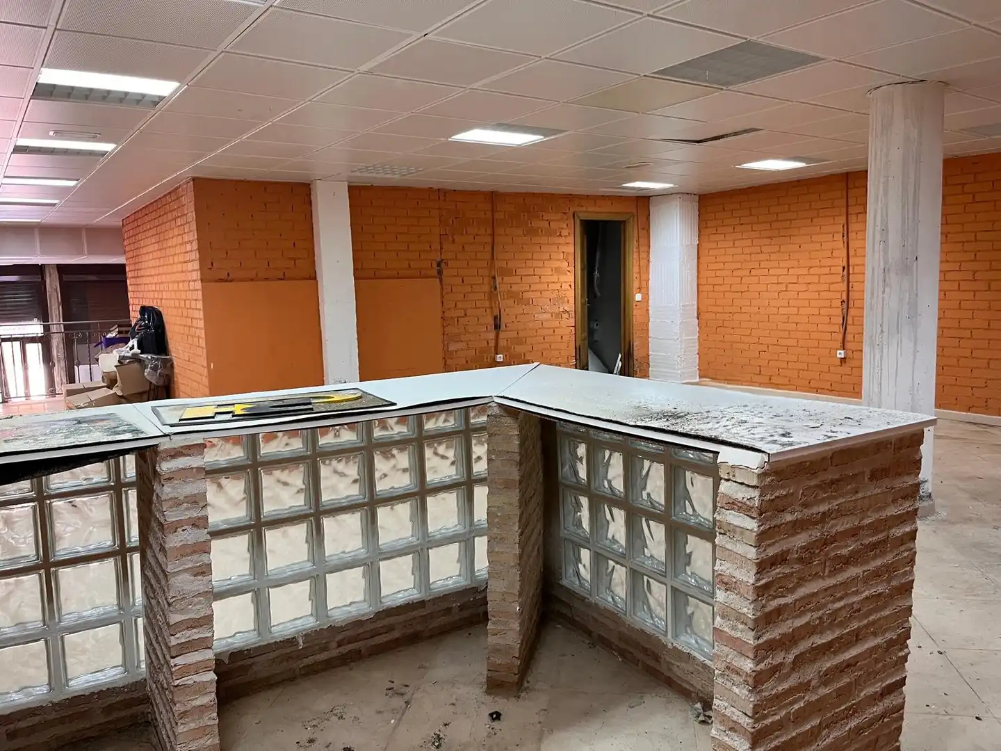 Wohnung zum Verkauf in Los Navalmorales mit Klimaanlage und Heizung