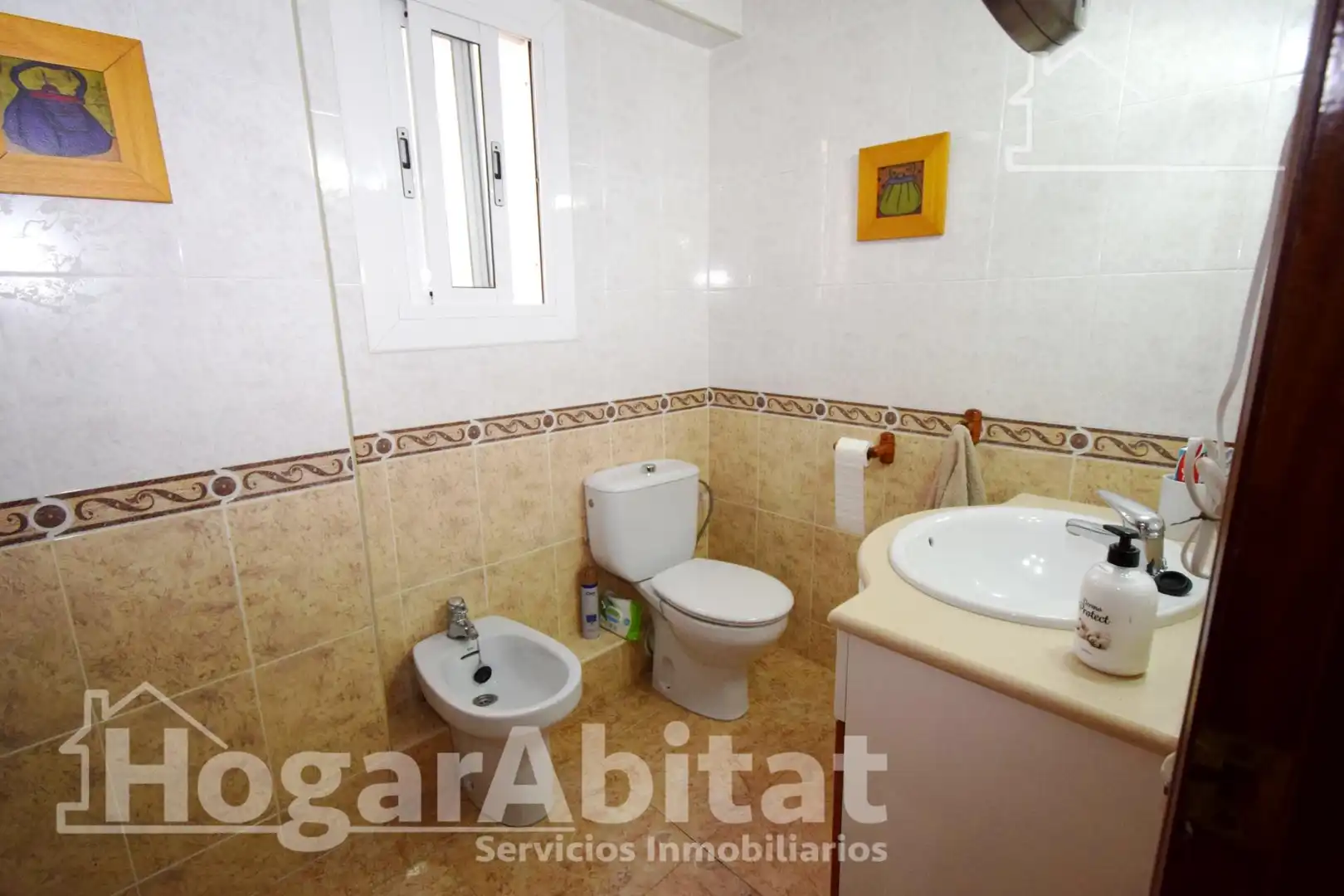 Baño de Piso en venta en Torrent con Aire acondicionado, Calefacción y Balcón