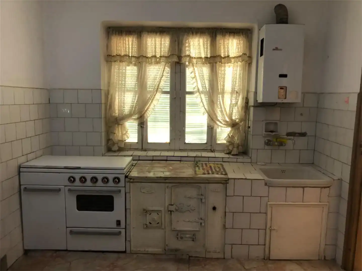 Cuina de Casa adosada en venda en Bustillo del Páramo, León