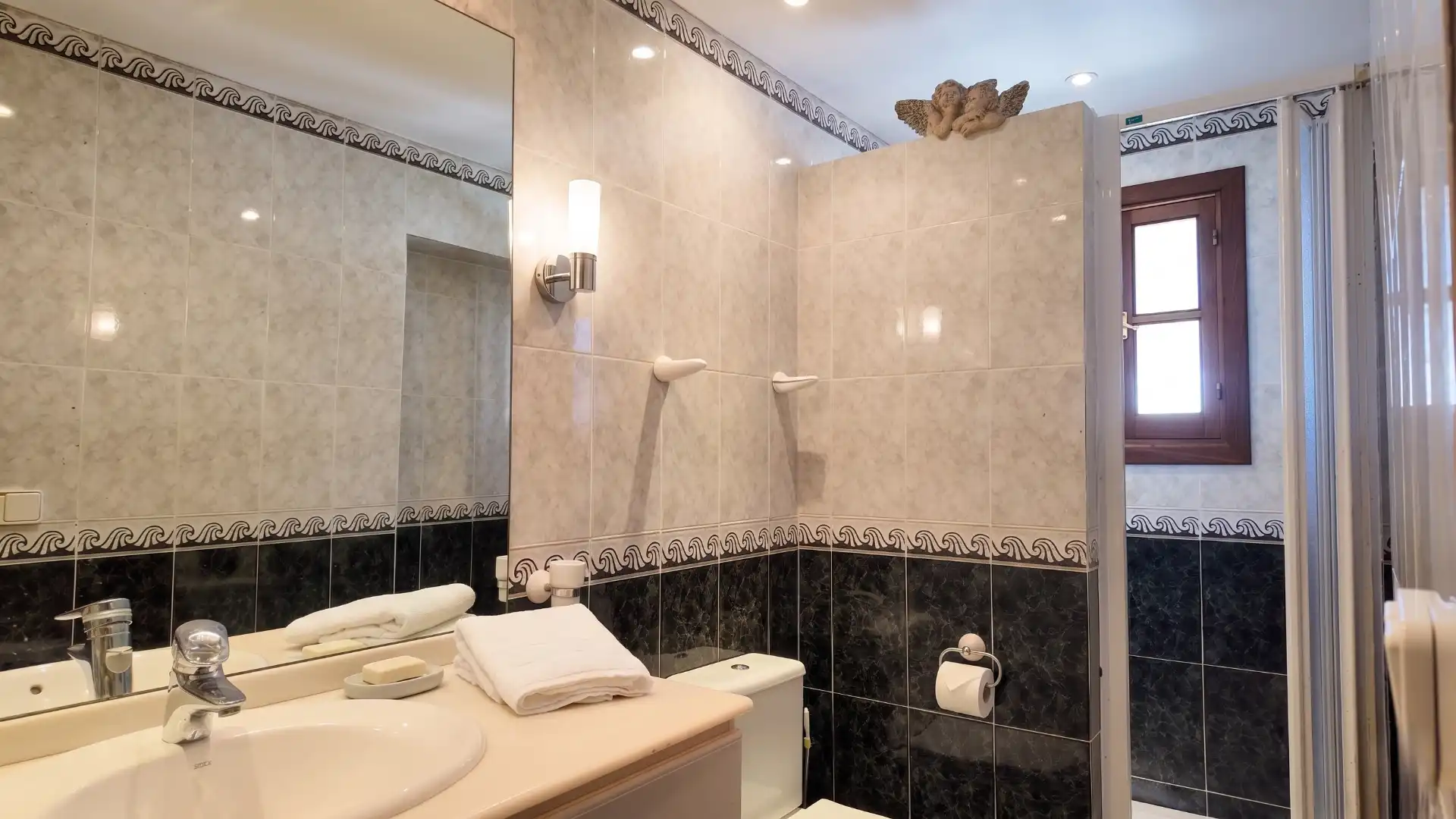 Baño de Casa o chalet en venta en Estepona con Jardín privado y Terraza