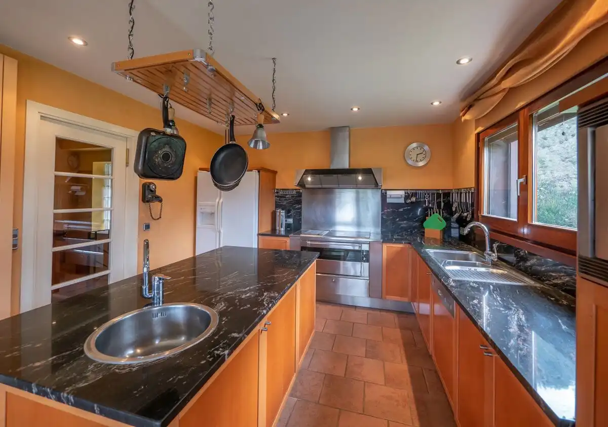 Kitchen of Houses for sale in Bescanó  with Terrace and Storage room