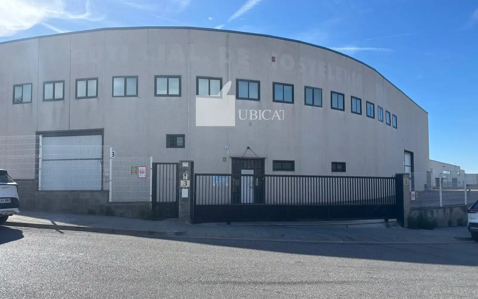 Außenansicht von Fabrikhallen zur Miete in Caldes de Montbui