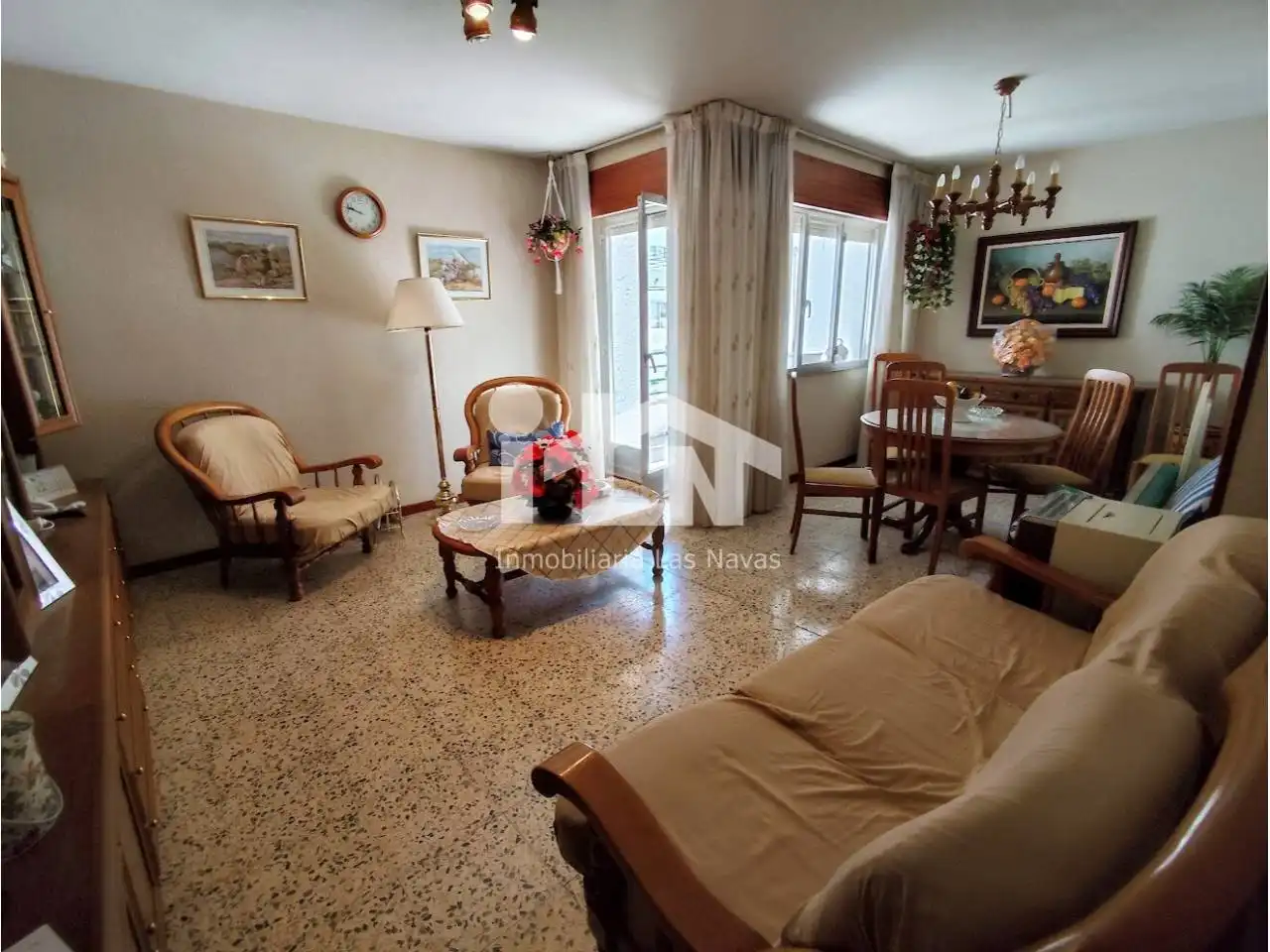 Sala de estar de Piso en venta en Las Navas del Marqués  con Calefacción, Terraza y Balcón