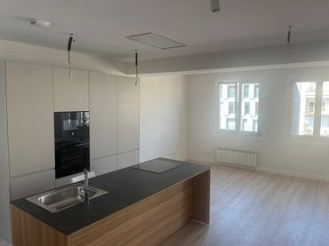 Duplex con ascensore in vendita a Avenida Gran Vía