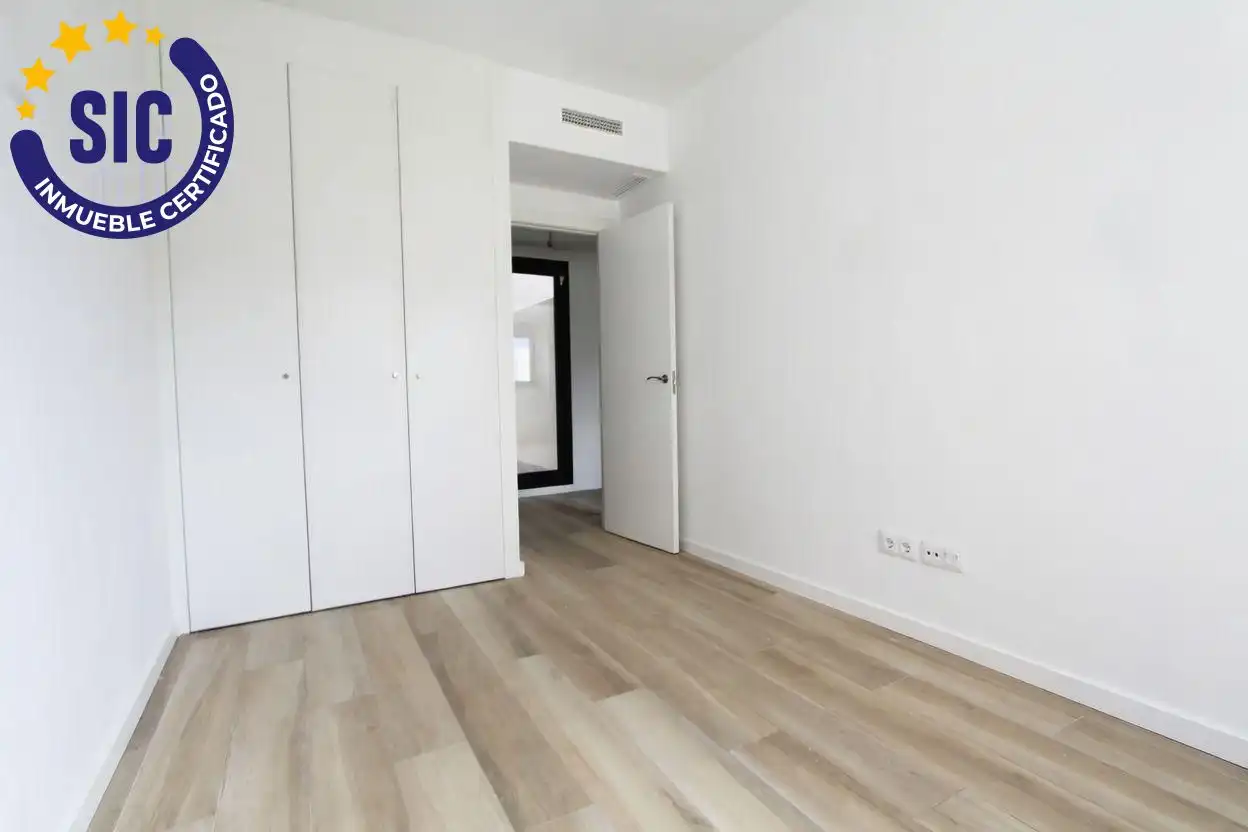 Habitación de Piso en venta en Paterna con Aire acondicionado, Calefacción y Terraza