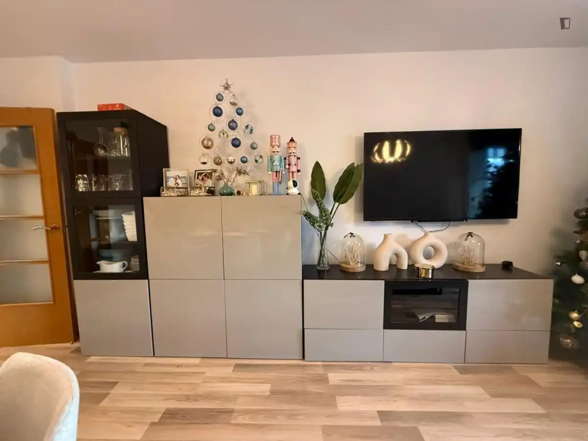 Habitació a Paus - Poligono San Blas
