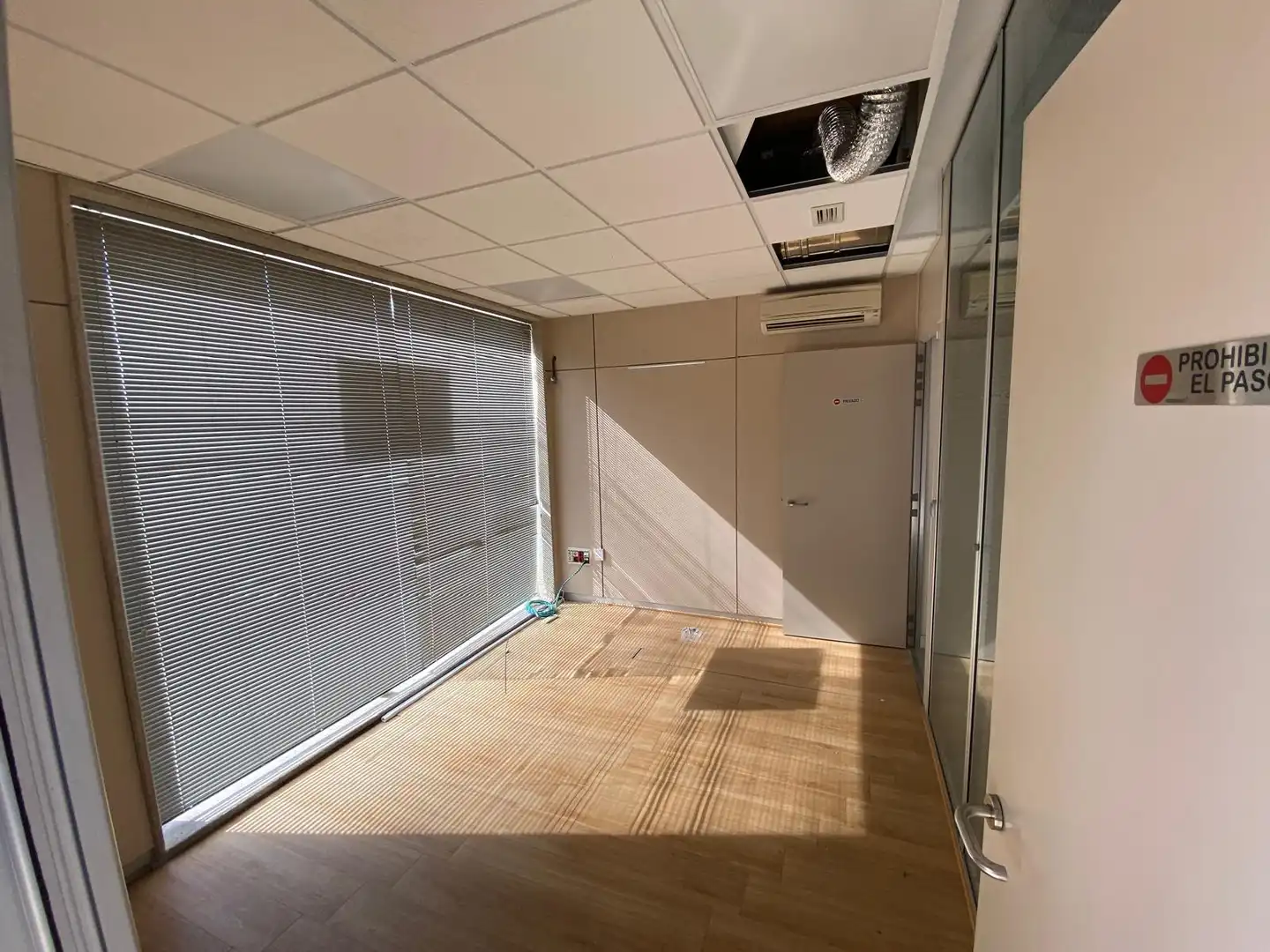 Geschaftsraum zur Miete in Vigo  mit Klimaanlage und Terrasse