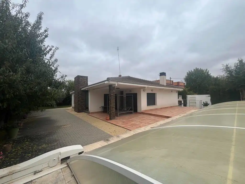 Vista exterior de Casa o chalet en venta en Albacete con Aire acondicionado, Calefacción y Jardín privado