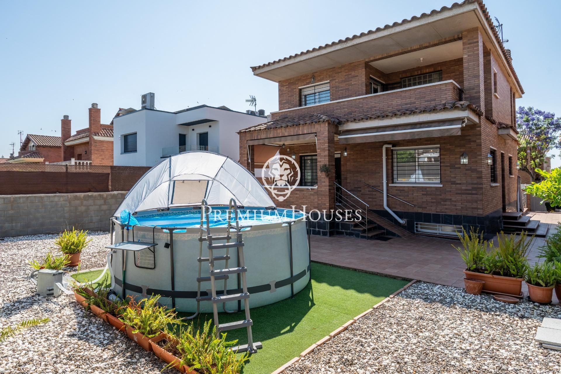 House or chalet for sale in Torrent Ballester, Viladecans