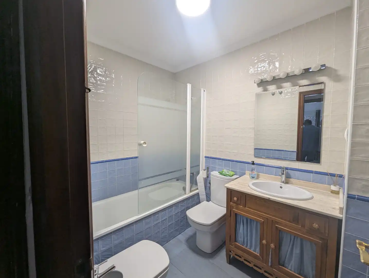 Bathroom of Flat for rent in La Rinconada  with Air Conditioner, Oven and Washing machine