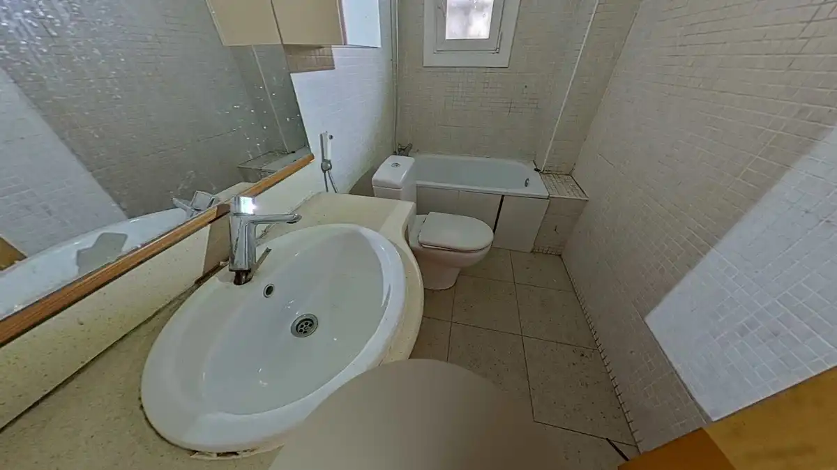 Baño de Piso en venta en Cerdanyola del Vallès con Balcón