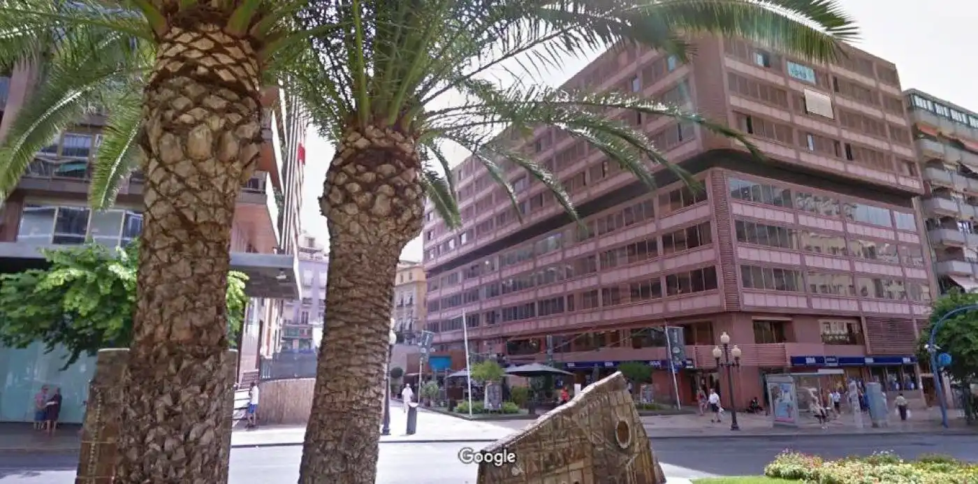 Piso con ascensor en venta en Avenida MENDEZ NUÑEZ