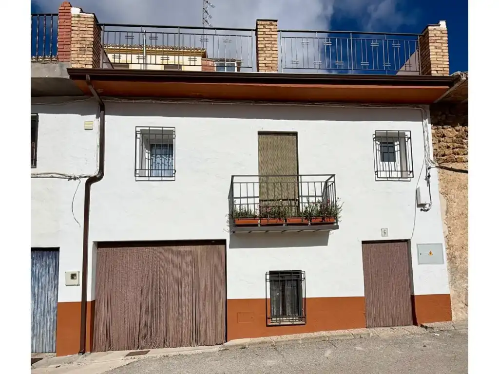 Vista exterior de Casa o xalet en venda en Játar amb Terrassa i Balcó