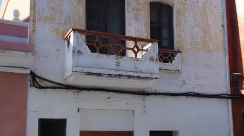 Parcela con construcción en el centro de Alfara de Patriarca.