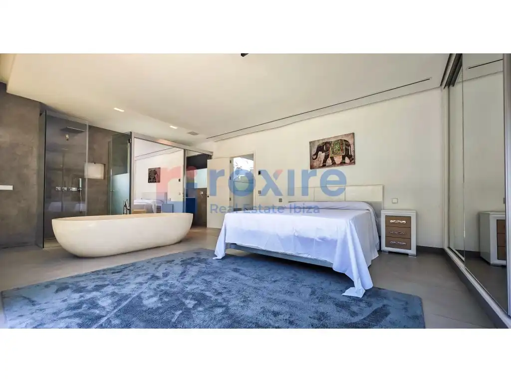 Dormitori de Casa o xalet en venda en Santa Eulària des Riu amb Aire condicionat, Jardí privat i Terrassa