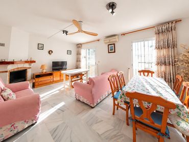 Casa pareada en venta en Trayamar