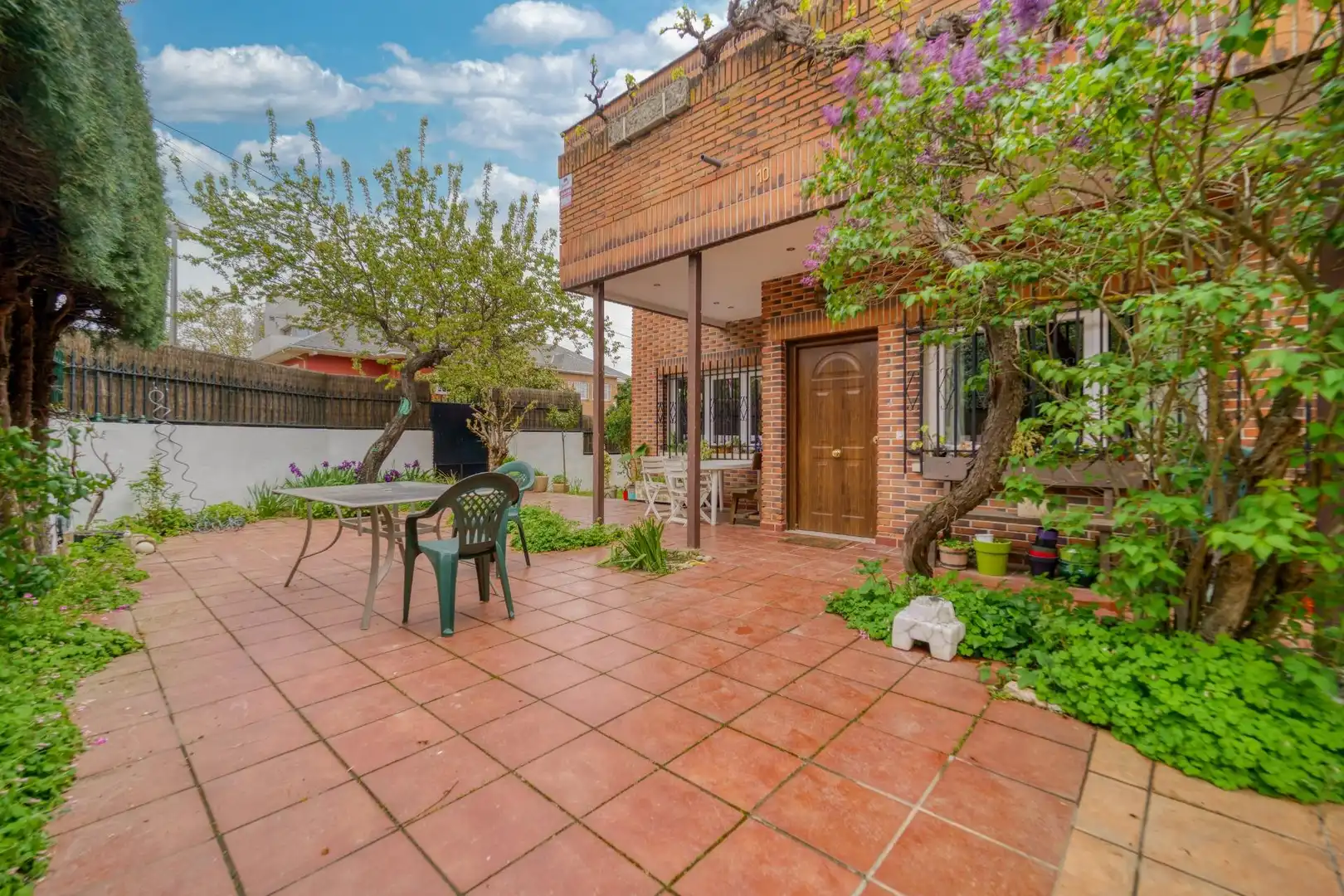 Jardín de Casa adosada en venta en Madrid con Calefacción y Jardín privado