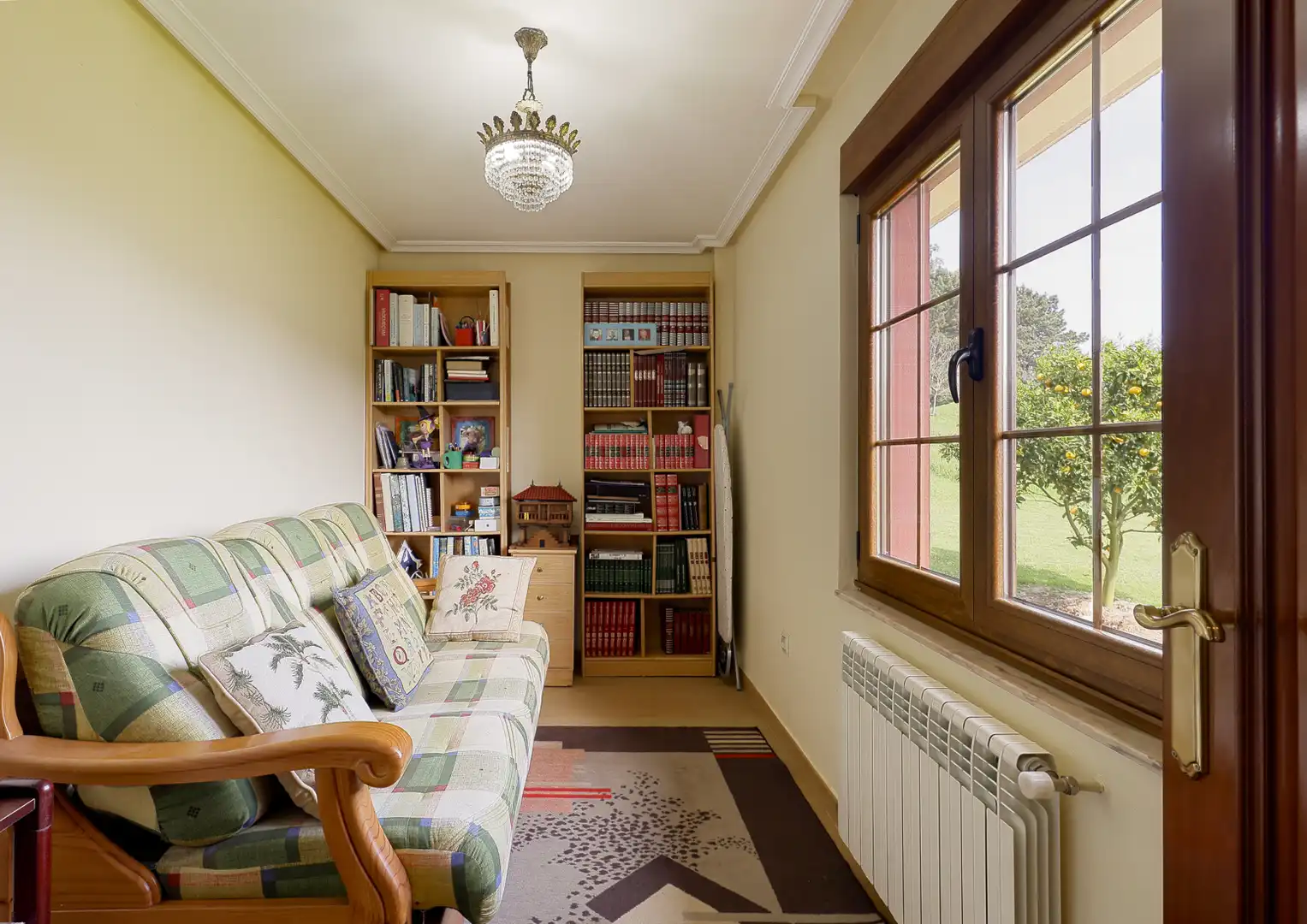 Sala de estar de Casa o chalet en venta en Gijón  con Calefacción, Parquet y Terraza