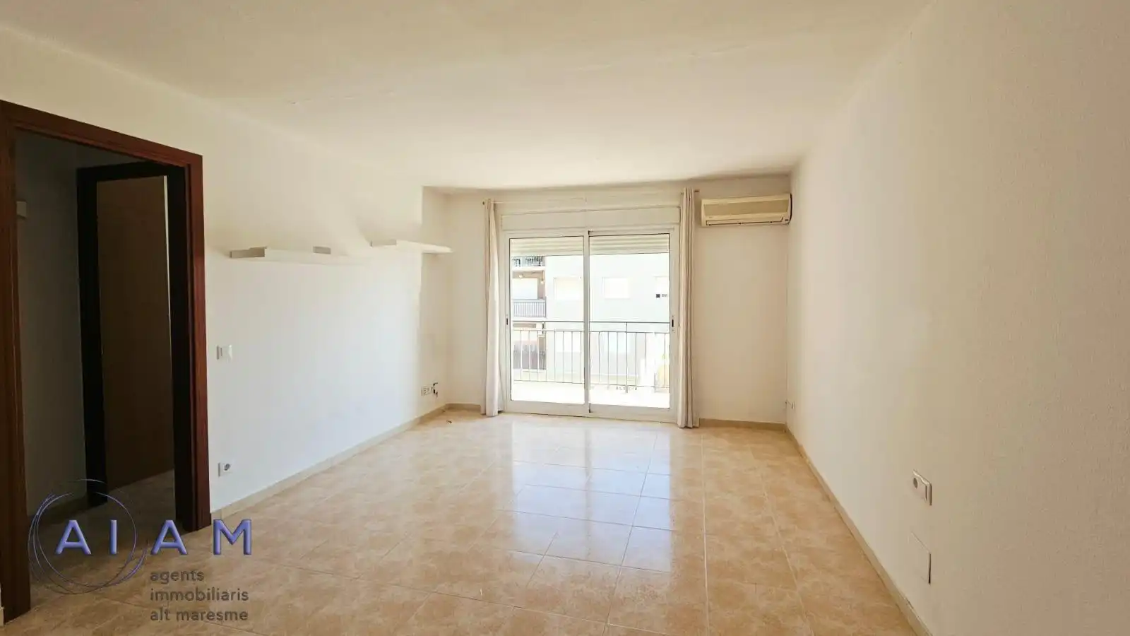 Wohnung mit Terrasse zum Verkauf in GARBI