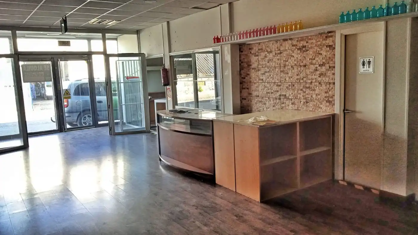 Industrial building to rent in Nuevo Cáceres