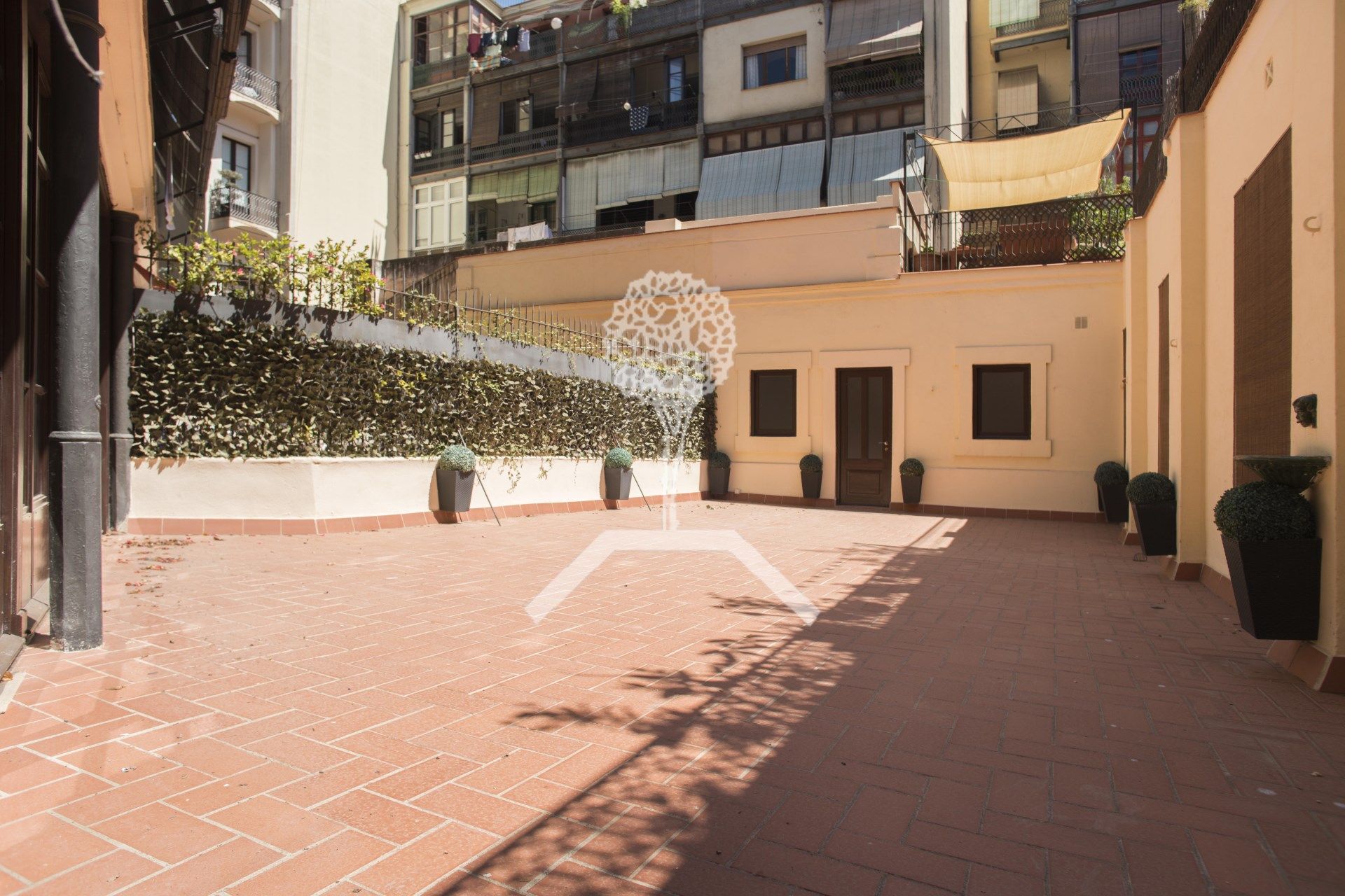 Terrassa de Pis de lloguer en  Barcelona Capital amb Aire condicionat, Calefacció i Terrassa