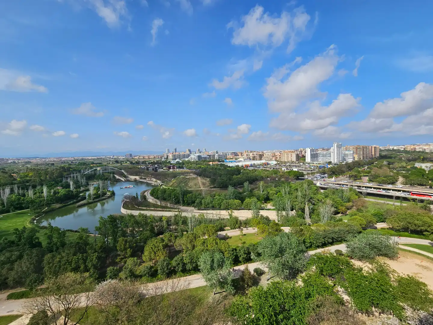 Vista exterior de Ático en venta en Mislata con Aire acondicionado, Calefacción y Parquet