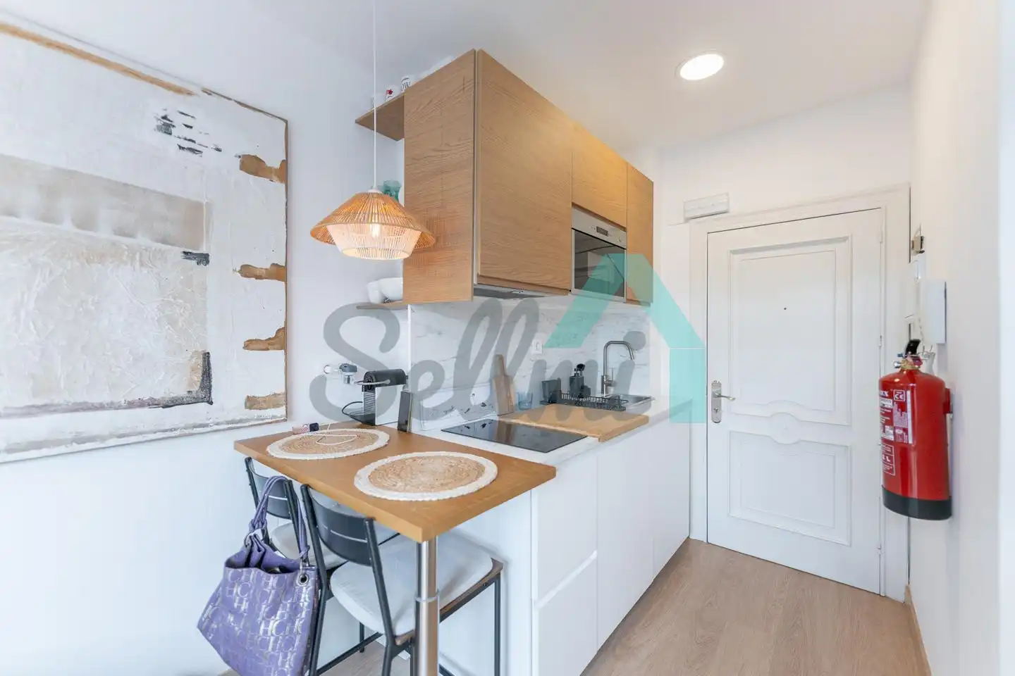 Cocina de Estudio de alquiler en Oviedo  con Calefacción, Amueblado y Internet