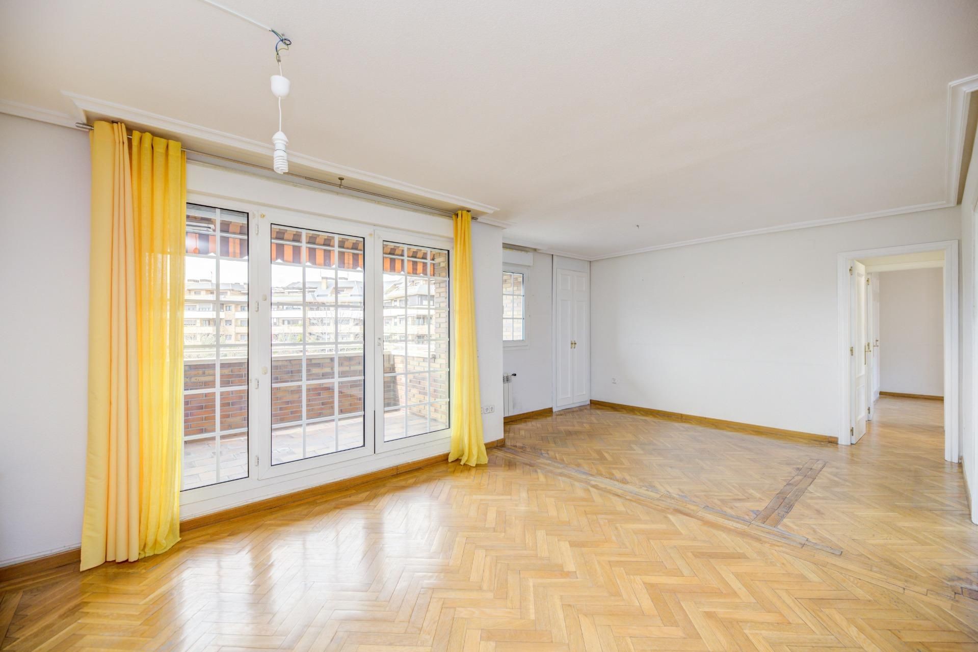 Schlafzimmer von Wohnung zum Verkauf in Majadahonda mit Privatgarten, Parkett und Terrasse