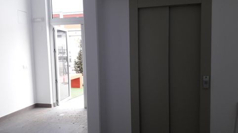 Foto 3 von Fabrikhallen zur Miete in El Alborgí, Paterna
