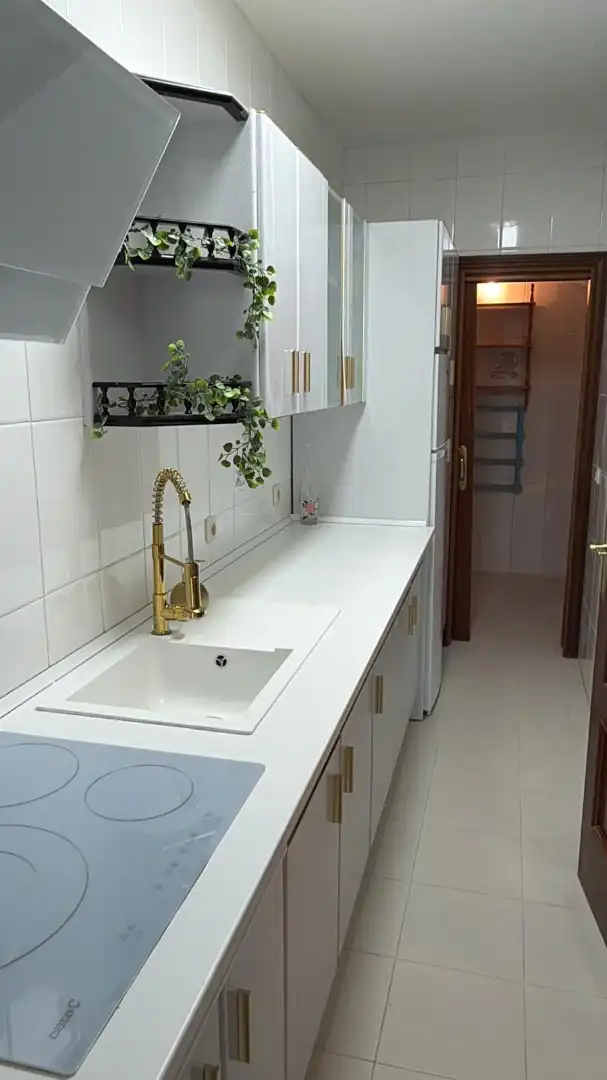 Cocina de Casa o chalet en venta en Navamorcuende con Calefacción, Terraza y Amueblado