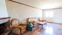 Sala d'estar de Finca rústica en venda en Maó amb Aire condicionat, Jardí privat i Terrassa