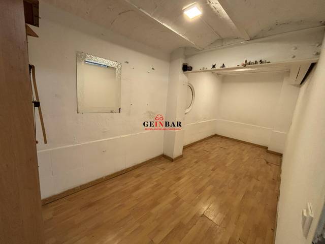 Local comercial en Venta en Carrer Carrer Monges en Sant Adriá Nord
