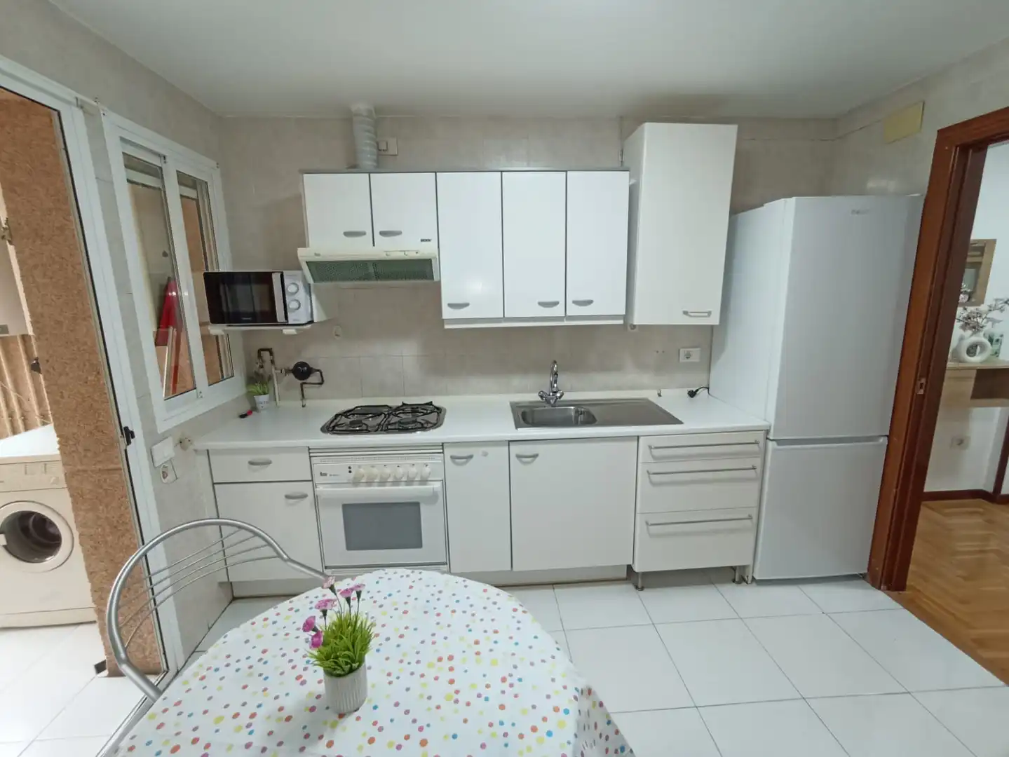 Room in Carretera de Torrelodones, 30, Casa Amarilla