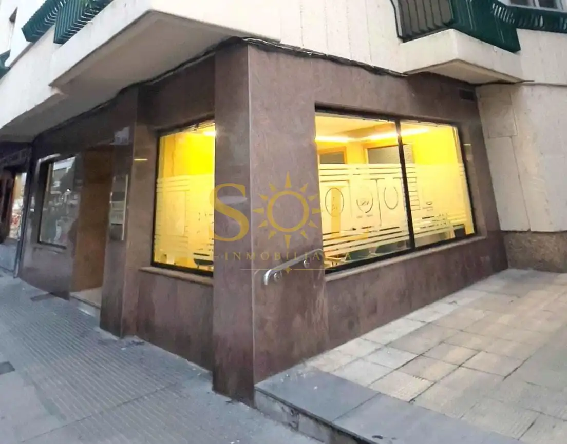 Ufficio con terrazza in vendita a Calle Covadonga 5, imagen 2