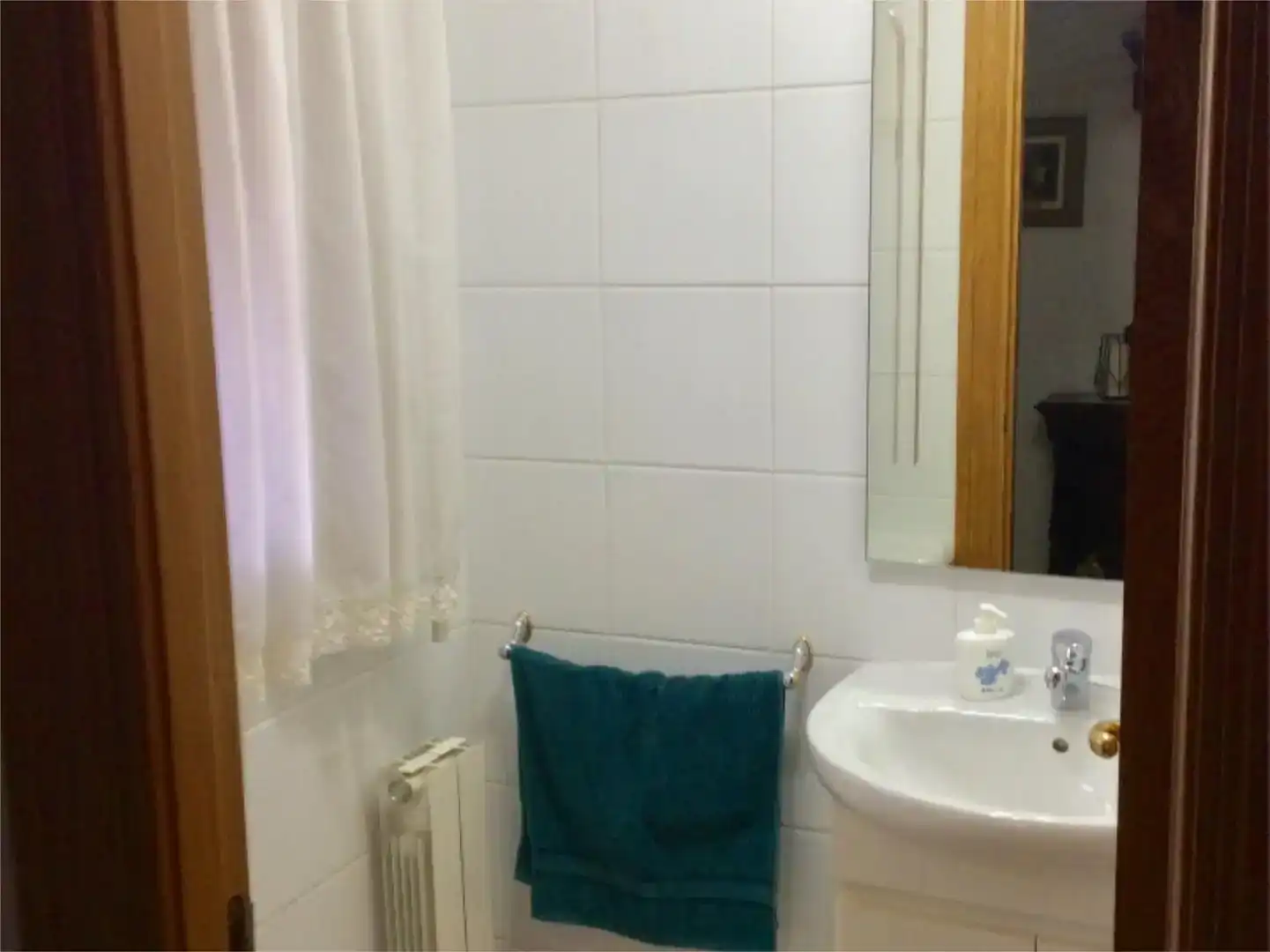Bany de Casa adosada en venda en Huesca amb Jardí privat, Parquet i Moblat