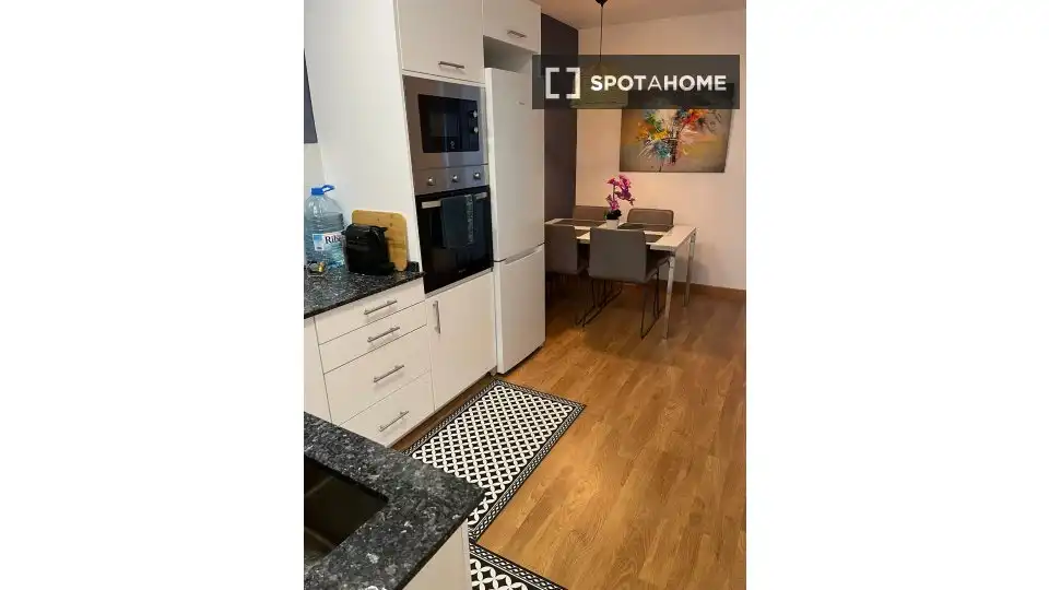 Cocina de Piso de alquiler en Barcelona con Aire acondicionado, Calefacción y Amueblado