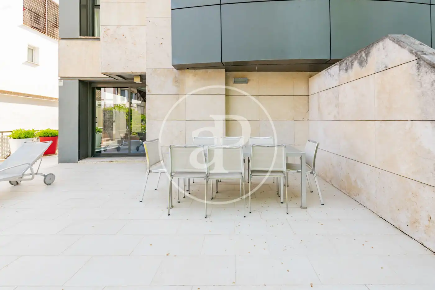 Terraza de Casa adosada en venta en Madrid con Aire acondicionado, Calefacción y Jardín privado
