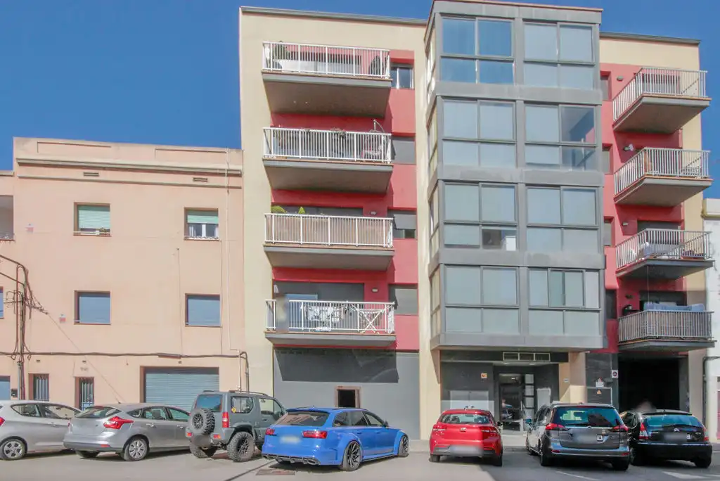 Pis amb ascensor en venda a C/ Guifre, imagen 41