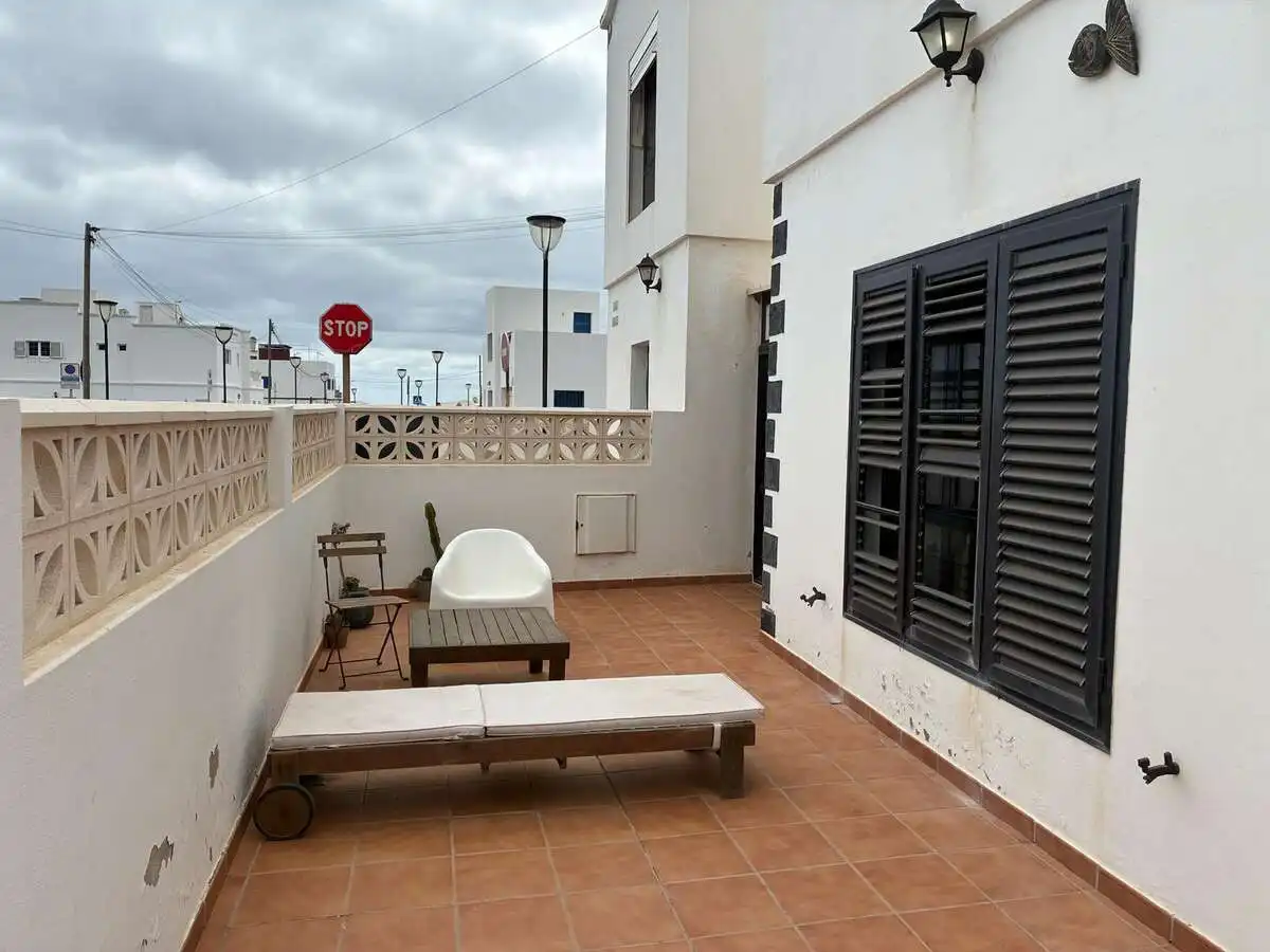 Terrasse von Maisonette zum Verkauf in Haría mit Terrasse, Abstellraum und Möbliert