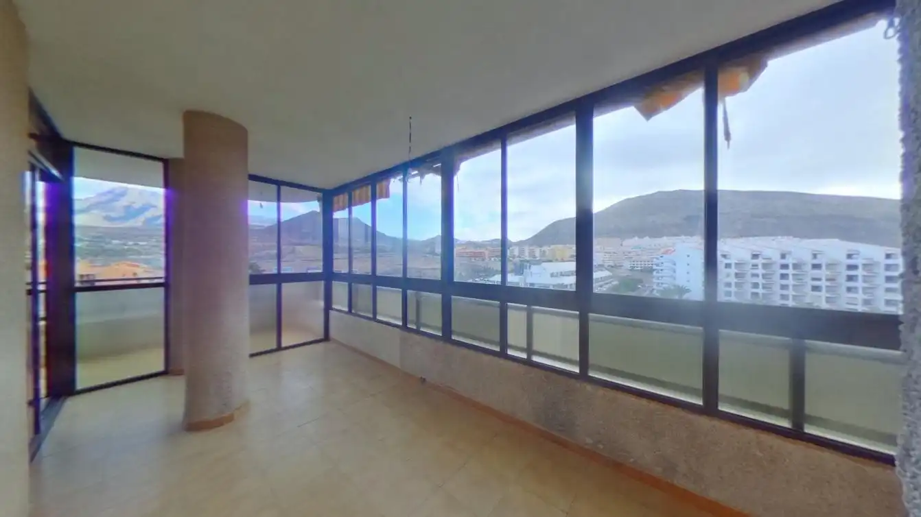 Vista exterior de Piso en venta en Arona con Balcón