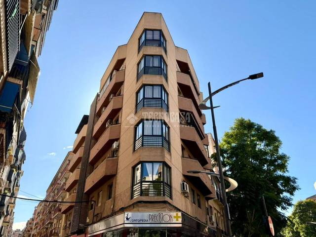 Piso en Venta en C. Mateos en El Carmen