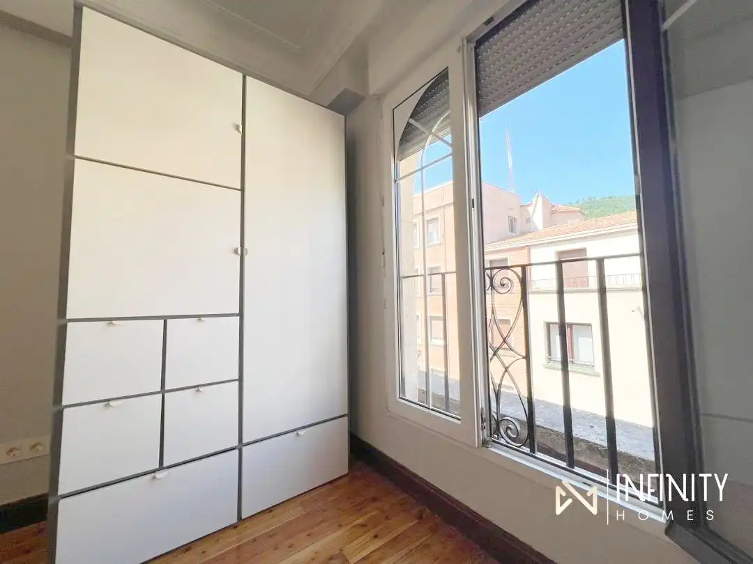 Habitación de Piso de alquiler en Bilbao  con Calefacción y Terraza