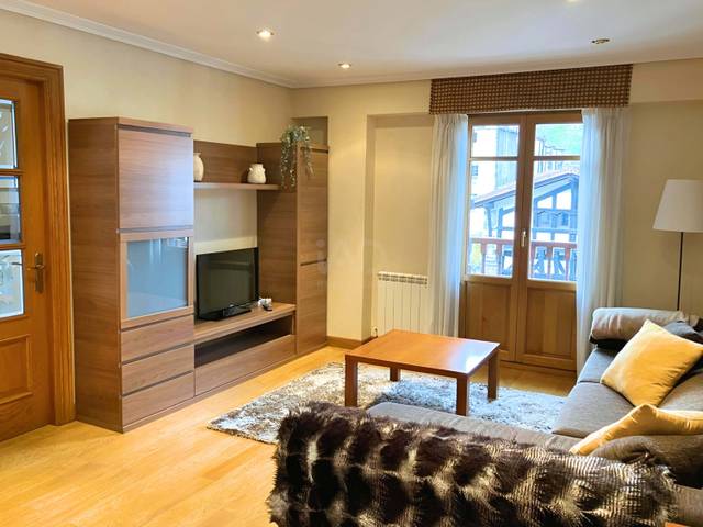 Piso en Venta en Fermin Antonio Apezetxea kalea en Goizueta