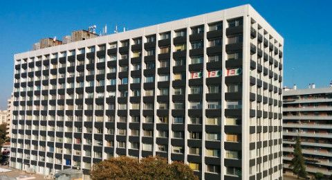 Vista exterior de Local en venda en  Sevilla Capital