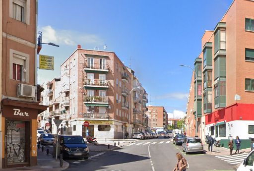 Vista exterior de Piso en venta en  Madrid Capital