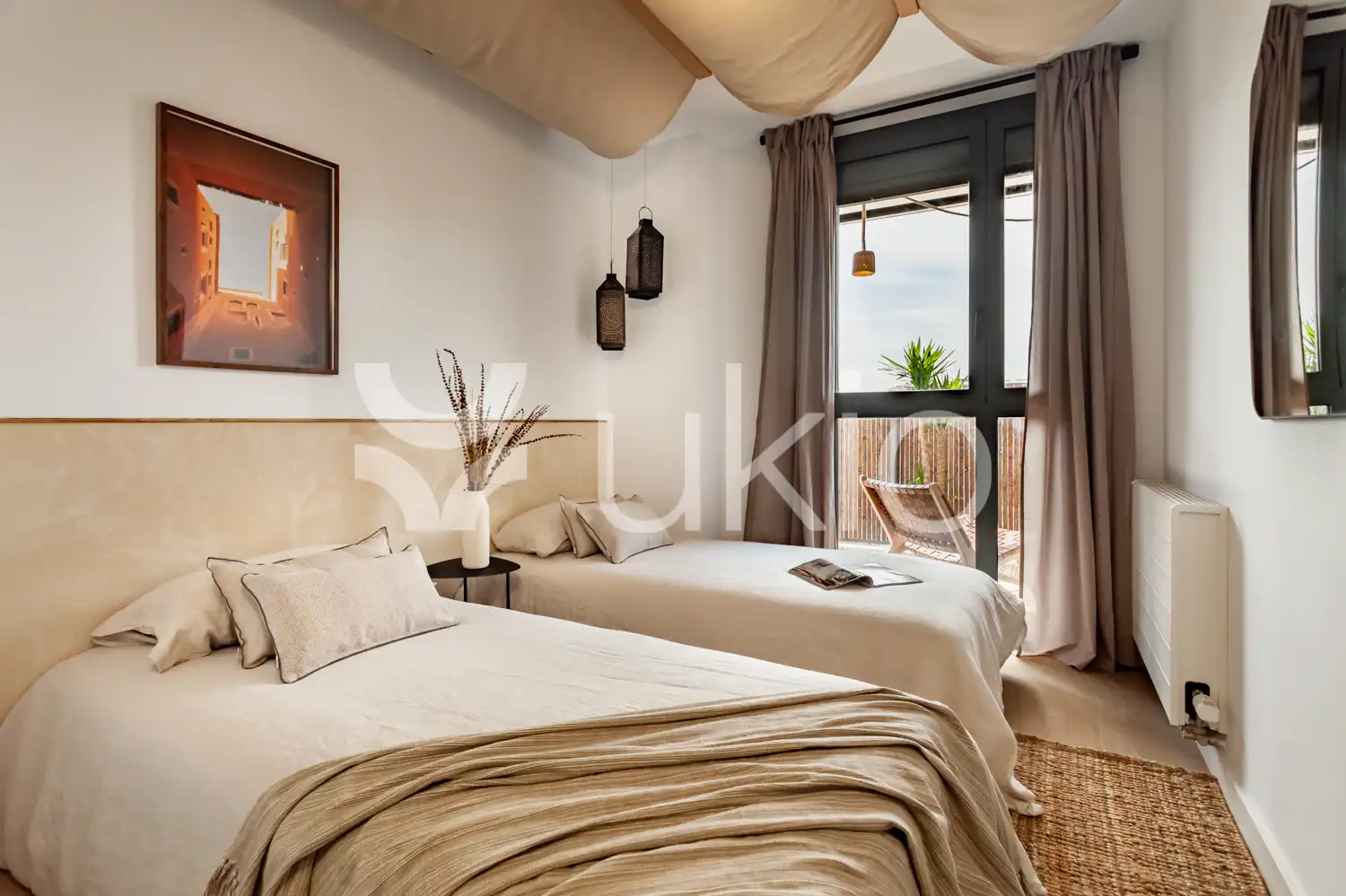 Schlafzimmer von Wohnungen zur Miete in Barcelona mit Klimaanlage, Terrasse und Möbliert