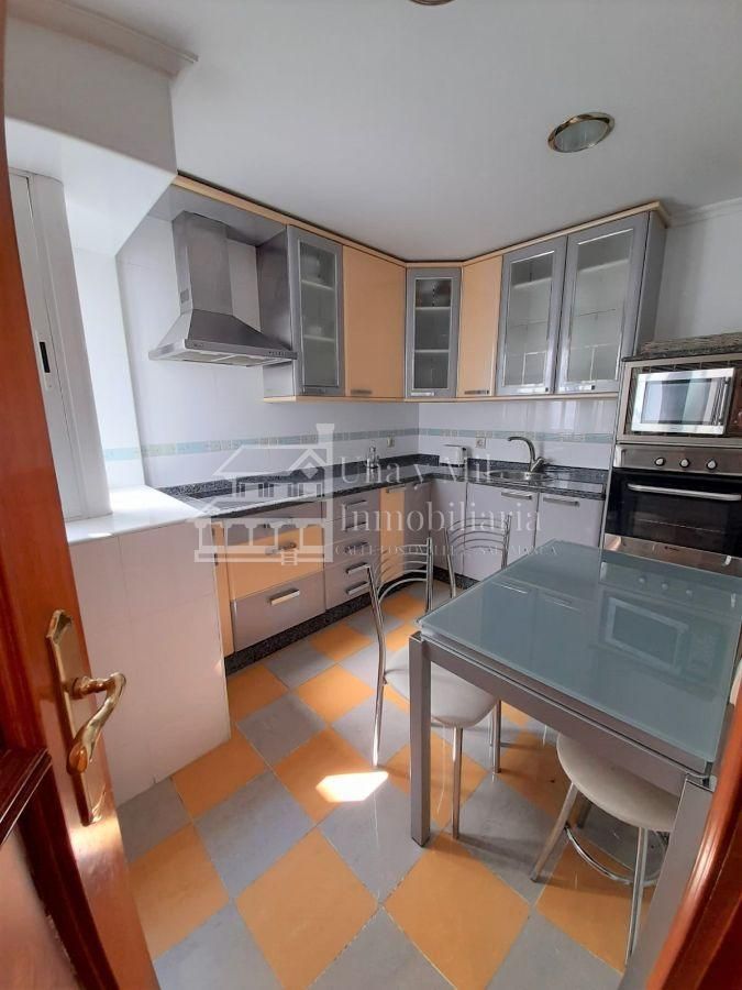 Flat to rent in  COMUNEROS , Estación