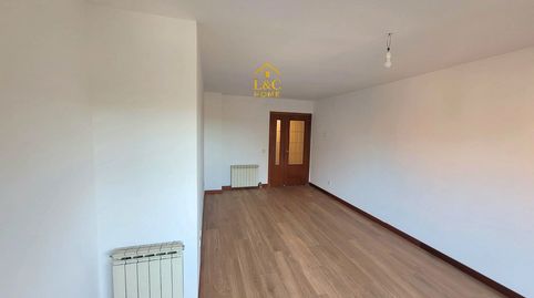Foto 2 de Piso en venta en Palomeras Sureste, Madrid Capital