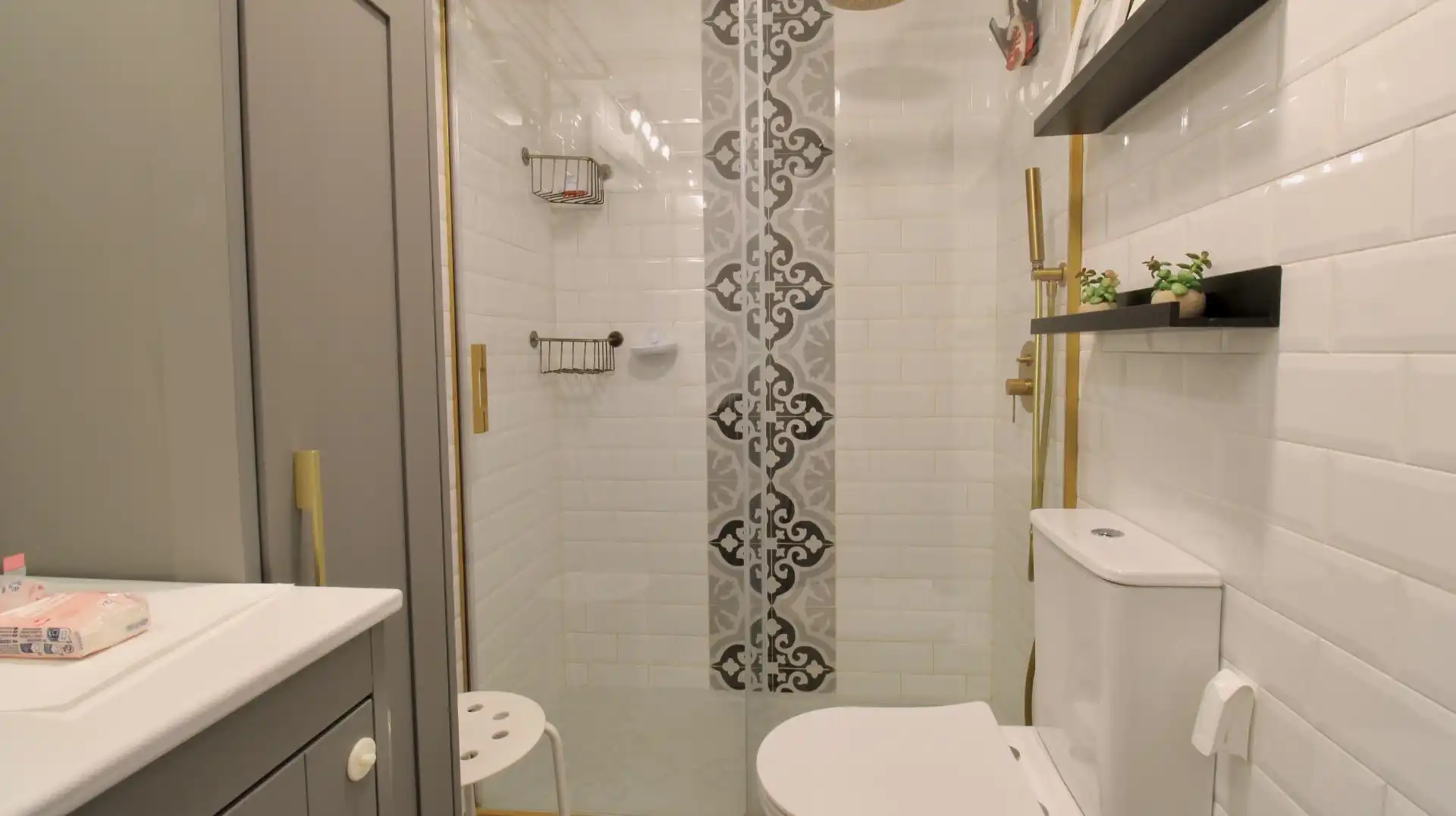 Bathroom of Ground floor for sale in Maracena  with Air Conditioner, Heating and Furnished