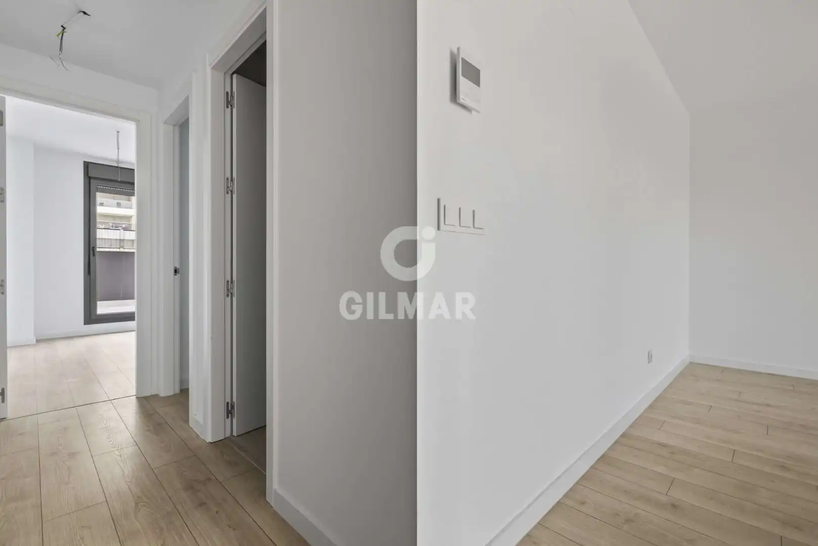 Ground floor for sale in Tomares  with Heating, Private garden and Storage room